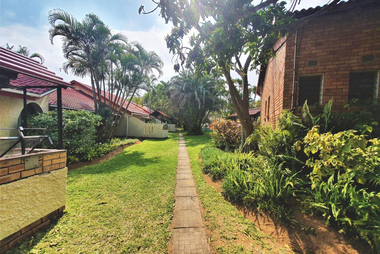 First Group La Rochelle Apartamento Saint Lucia Estuary Exterior foto